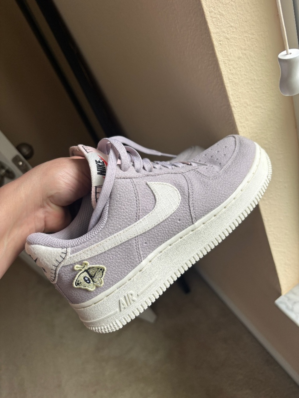 Nike Air Force 1 ‘07 LX Lavender Leather Sneakers Women’s Size 6.5.
